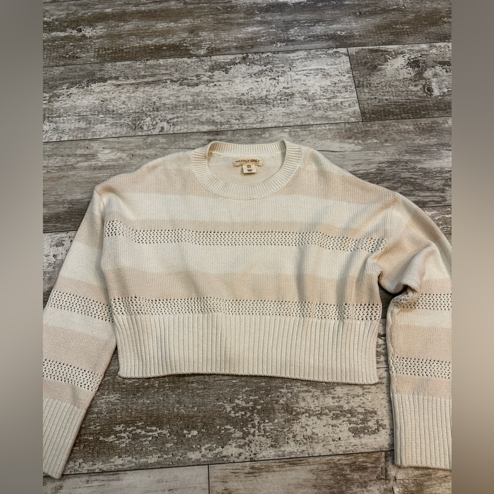 Cream Cropped Sweater